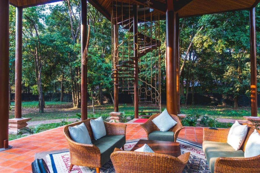 Angkor Village Resort & Spa Siem Reap Buitenkant foto